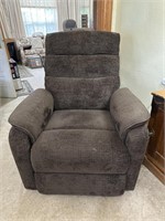 BROWN ELECTRIC LIFT CHAIR, GOOD CONDITION, SOME