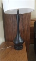 29" TALL TOUCH LAMP IN NICE CONDITION