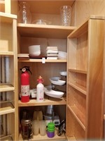 5 shelf lot with 2 fire extinguishers, Cuisinart