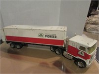 Metal Pioneer Truck 21"