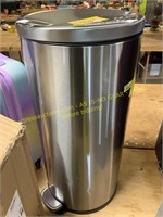 Stainless steel trash DAMAGED