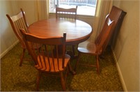 OAK ROUND DINING TABLE WITH CHAIRS AND LEAF