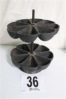 Cast Iron 2 Tier Nail Holder(R1)