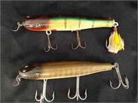 Vintage Wood Pickerel Fishing Lures (2)