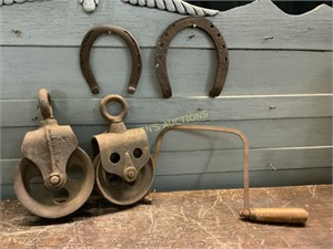 2 PULLEYS  2 HORSESHOES   SAW HANDLE