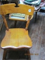 Vtg. Maple Childs Chair