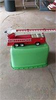 Vintage Tonka firetruck w/ladders