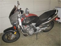 1438) '02 Honda motorcycle 919, 900cc, 11.5k miles