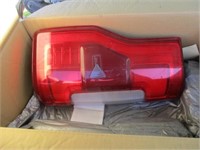 1575) Ford F250 tail light