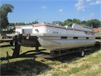 870) 20' Fisher party barge w/60hp Mercury - runs