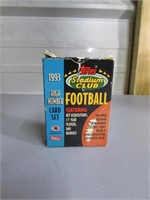 Vintage 1993 Topps Stadium Clun Football