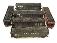 (6) MTH 4-BAY HOPPER with COAL LOAD CARS