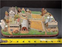 Bob Russell miniature farm display