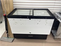 Hussman Glass Top Ice Cream Dipping Cabinet