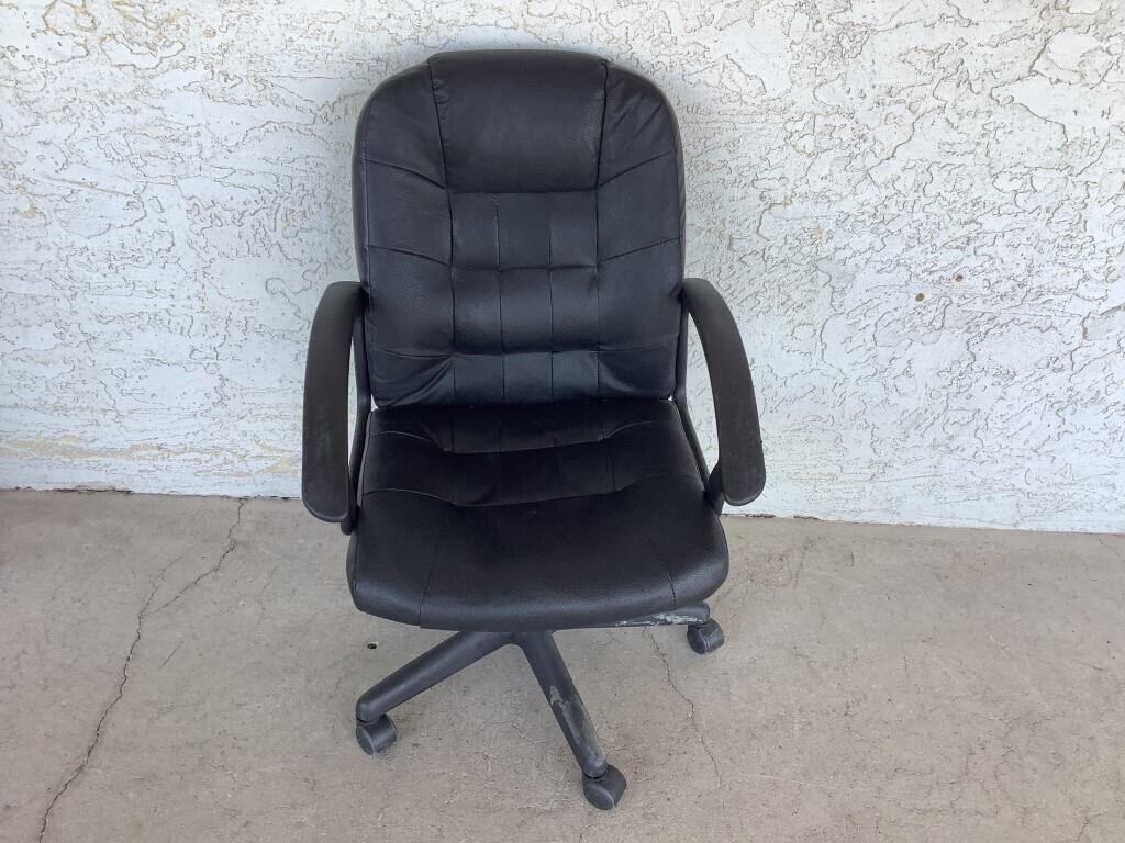 Lack Leather Office Chair, 35in Tall X 23in Wide
