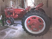 McCormick Farmall C Tractor NICE!