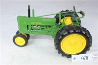 John Deere B Tractor w/Clock in Wheel