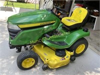 John Deere X380 Riding Mower