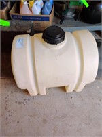 35 Gallon fluid tank.