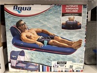 Aqua sunshade recliner