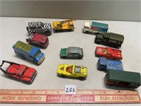 LOT OF VINTAGE MATCHBOX CARS