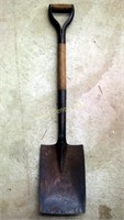 Metal & Wood D Handle Straight Shovel