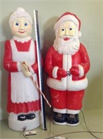 Blow Mold Santa and Mrs Claus