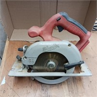 Milwaukee Circular Saw - No Battery