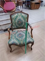 Antique sitting chair