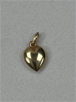 Stamped 585 gold heart pendant