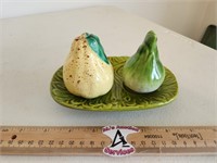 Vegetable Salt/Pepper Shakers With Tray