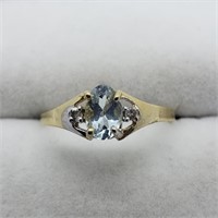 $600 10K Aquamarine 2 Diamonds Ring