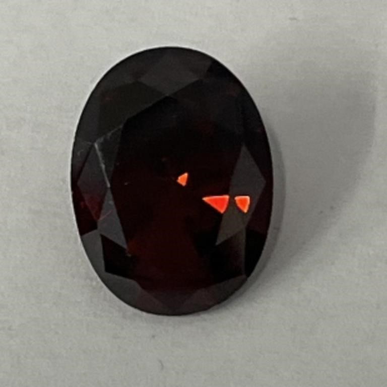 Red Ruby VVS Gemstone