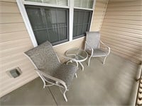 Outdoor/Patio Chairs & Table Set