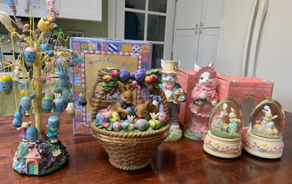 Tote of Easter Collectables & decorations
