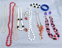 15 PC VINTAGE BEADED STATEMENT JEWELRY