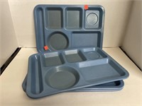 4 ct. - Plastic Lunch Trays