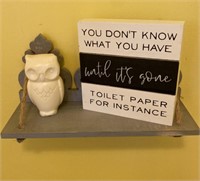 Bathroom Shelf & Decor