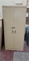 Metal cabinet with 5 shelves 36 x 25 x 78