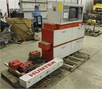 HUNTER D111 ALIGNMENT MACHINE WITH (4) HEADS &