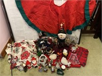 Christmas tote - snowmen, ornaments, table