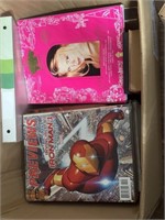 Box of Comic Preview Book & Misc Books +++