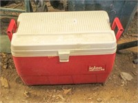 24 Inch Igloo Chest Cooler