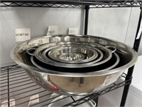 Stainless Mixing Bowls & Collander
