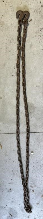 13' long log chain with 2 hooks