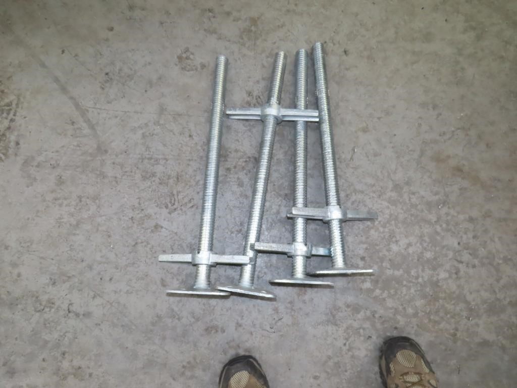 4 Scaffolding Leveling Jacks