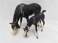 Breyer grazing mare & foal black horses,