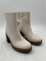 NEW Universal Thread Womens 6.5 Off-White Heeled