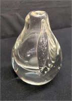 Bud vase. Approx 4"