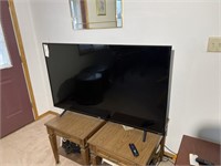 WORKING TCL FLAT SCREEN TV WITH REMOTE
